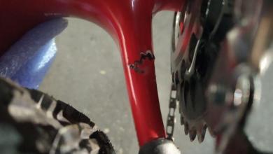 photo of the bike frame crack