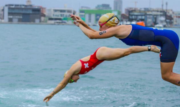 Imagen salida Copa europa triatlon valencia