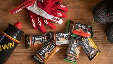 new vegan-friendly oat bars from Crown Sport Nutrition