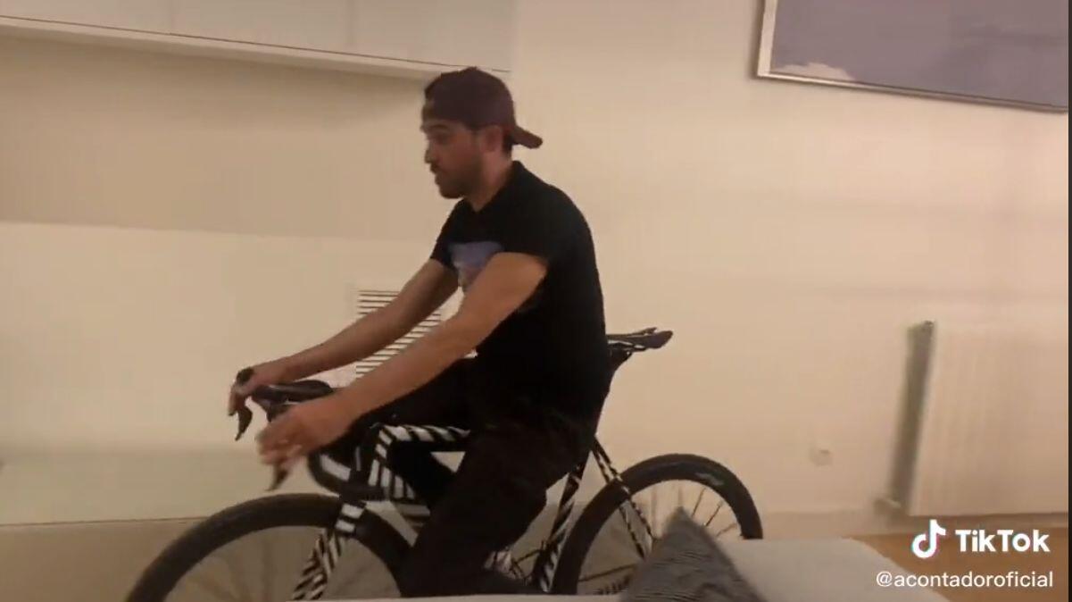 captura del vídeo de Alberto Contador