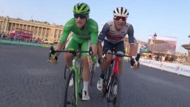 Sprint on the last stage of the Tour de France