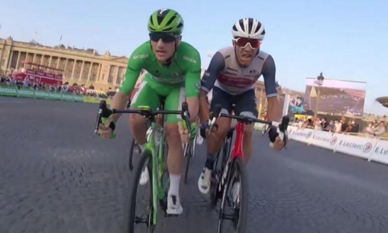 Sprint on the last stage of the Tour de France