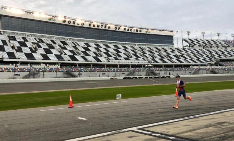 Gustav Iden nella corsa podistica Challenge Daytona