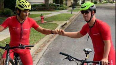 Instagram Gómez Noya e Chris Nikic na bicicleta