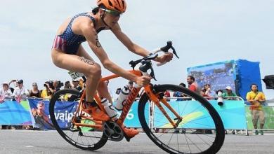 Gwen Jorgensen mit dem gestohlenen Fahrrad in Rio 2016