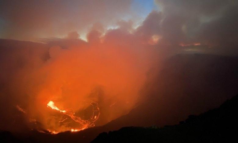 Kilauea volcano erupting