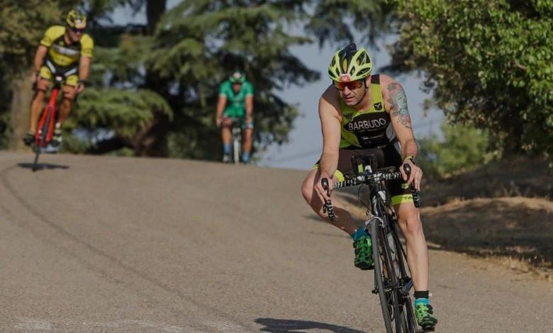 descente dans le segment cycliste de la maison de campagne