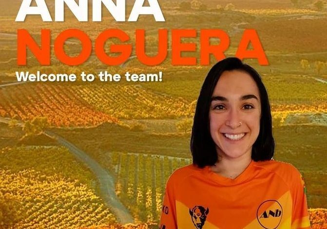 Anna Noguera avec l'équipe ANb Triathlon