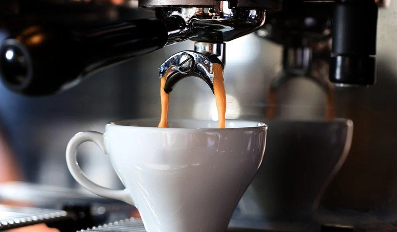 bere caffè o caffeina in pillole se vogliamo migliorare le prestazioni sportive