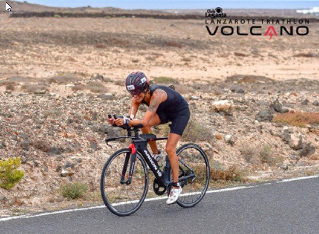 Neuer Datumsvulkan Triathlon