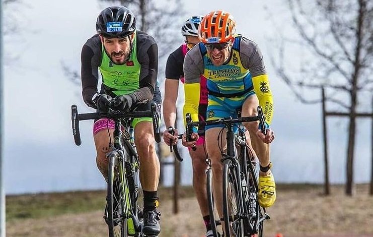 Segmento de ciclismo de uma competição federada