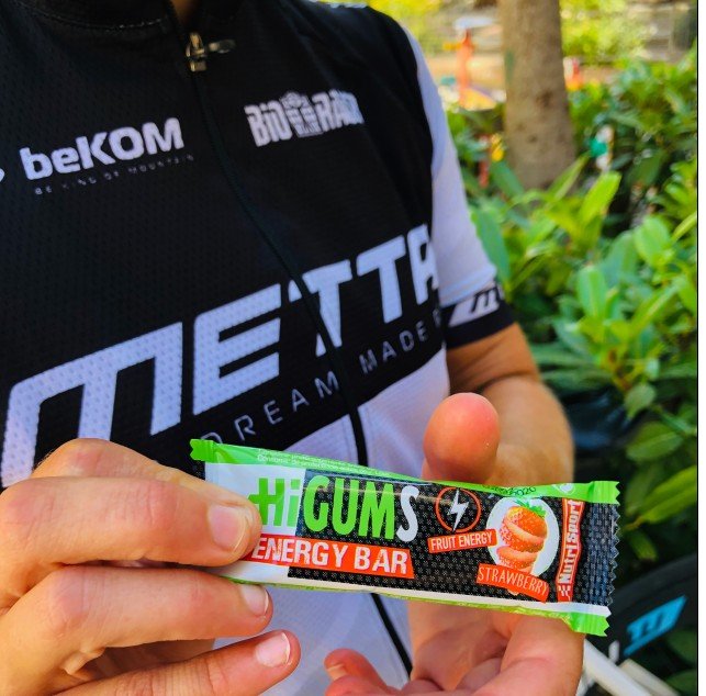 3 claves para evitar las molestias digestivas en triatletas durante la actividad física - Artículos entrenamiento Artículos nutrición deportiva barrita HiGUMS de Nutrisport
