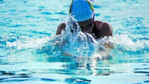 5 Übungen zur Verbesserung des Brustschwimmens