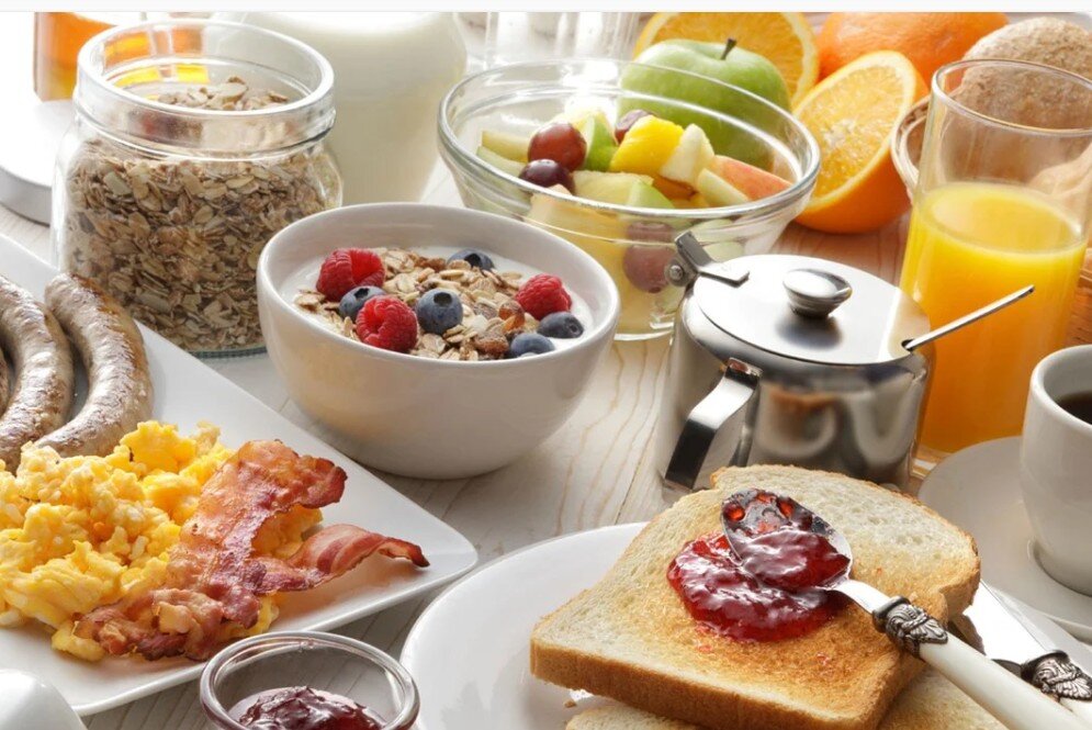 mejor desayunar antes o despues entrenar