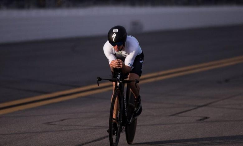 Sfida Miami/ Ciclista sul circuito