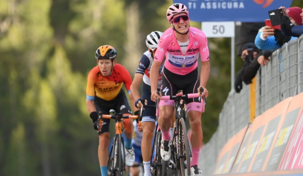 Discovery and Eurosport will continue to broadcast the Giro d'Italia until 2025