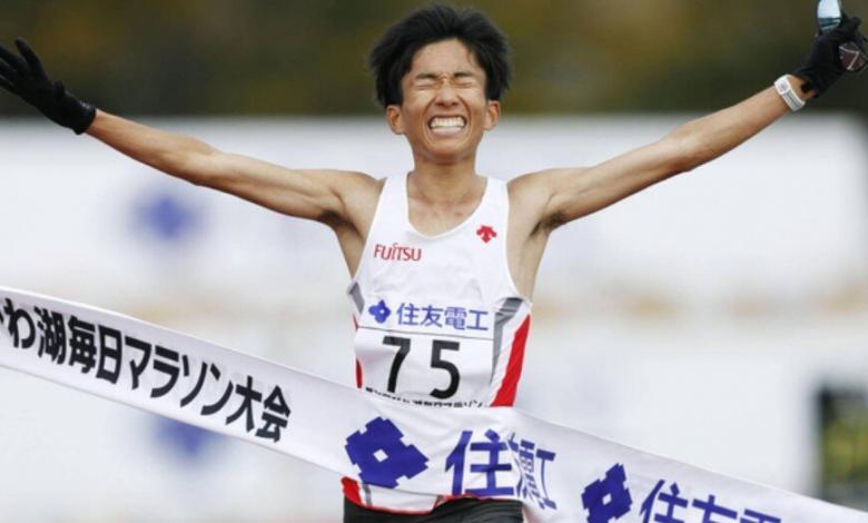 Kengo Suzuki, primer hombre no africano en bajar de 2h05 en maratón