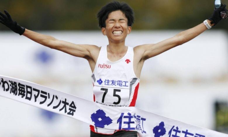 Kengo Suzuki, primeiro não africano a perder 2:05 em uma maratona