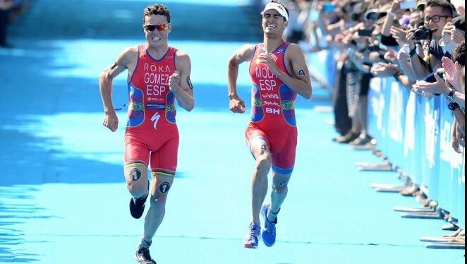 Mario Mola und Javier Gómez Noya werden auf Ibiza 10 km fahren