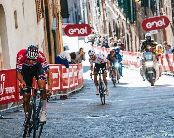 Mathieu Van der Poel at Strade Bianche