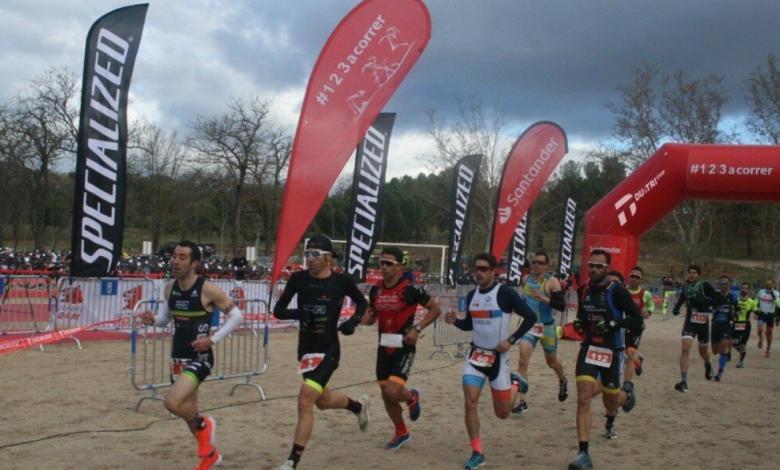 Abfahrt der Villa de Madrid Duathlon