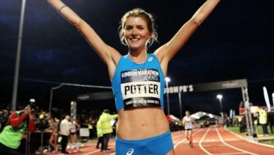 La triatleta Beth Potter bate el récord del mundo en 5K en ruta