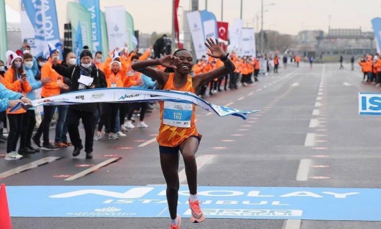 Le demi-marathon de record du monde Ruth Chepngetich à Istanbul