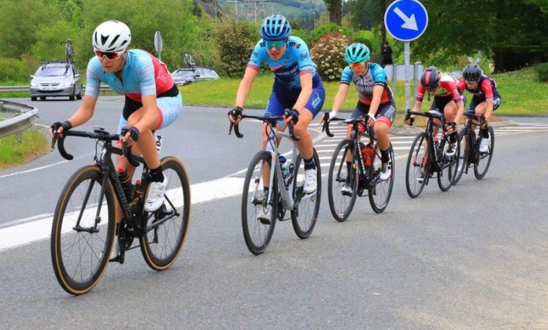 A triatleta Marta Sánchez quinta a Taça Espanhola de Ciclismo