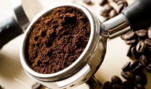 A cafeína melhora o desempenho de todos igualmente?