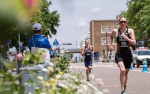 Maya Kingma wins the Leeds Triathlon World Series