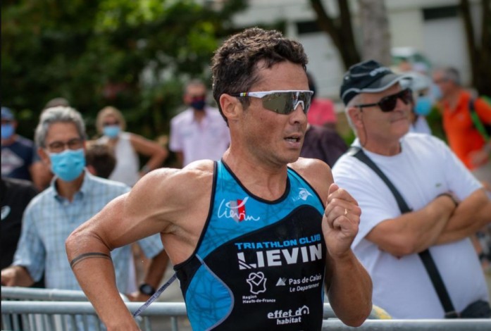 Javier Gómez Noya segundo en el Grand Prix francés de Dunkerke