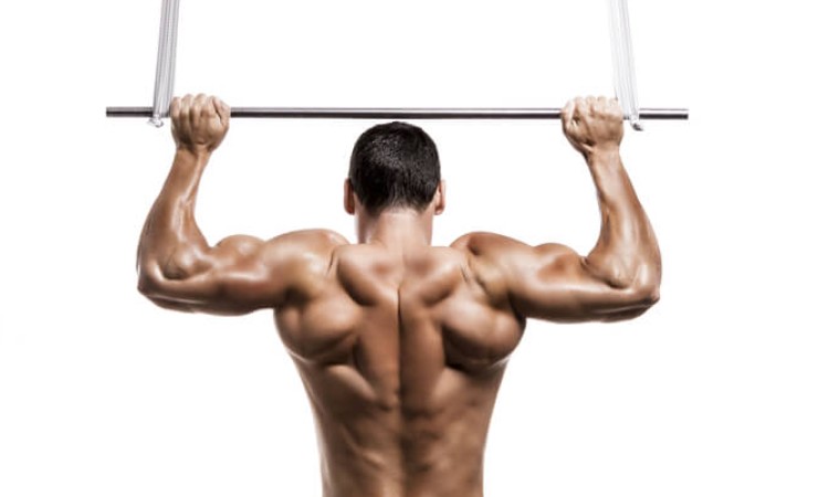 Pull-ups, exercice des nageurs