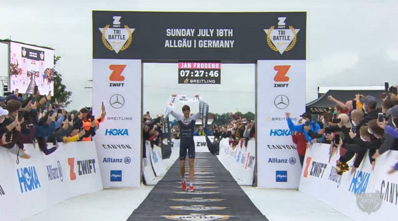 Jan Frodeno ganando el Tri Battle Royale