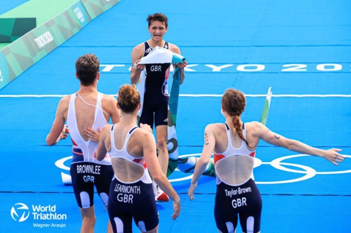 UK wins Mixed Relay Triathlon at Tokyo Olympics