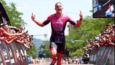 Il ritorno di Sam Long con una velocità media di 47 km/h per vincere l'IRONMAN 70.3 Boulder