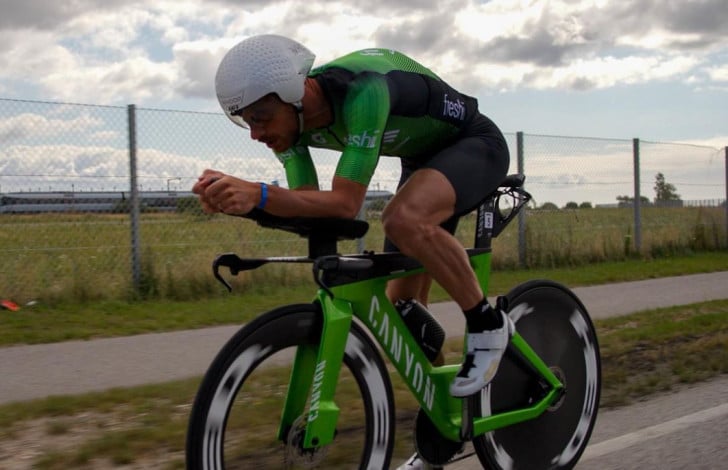 Lionel Sanders remporte l'IRONMAN Copenhagen classé Kona