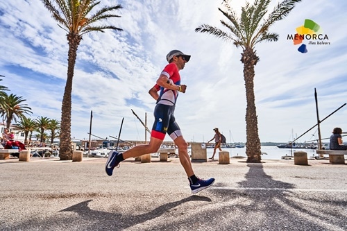 Fornells recupera su triatlón con la Artiem Half Menorca