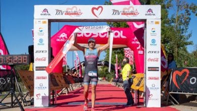 amilo Puertgs ganando el triatlón de sevilla