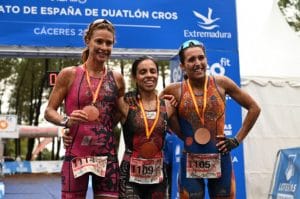Fextriv/campione del podio croce spagnola di triathlon