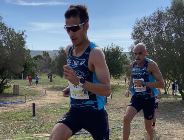 instagram / Mario Mola en compétition de cross