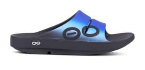 How does OOfos recovery footwear work?