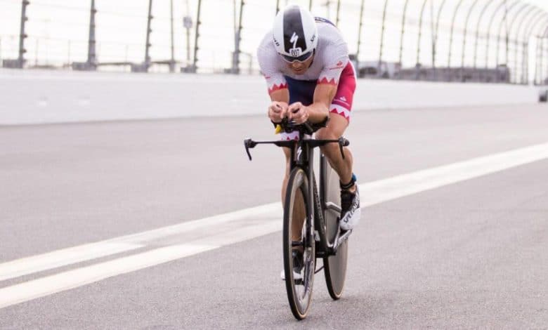 Javier Gómez Noya begins his long distance stage at IRONMAN 70.3 Pucón