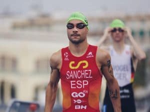 Roberto Sánchez Mantecón renova com Crown Sport Nutrition