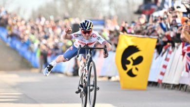 Así celebró el mundial de ciclocross Tom Pidcock