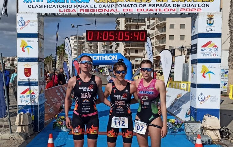 Podio femminile delle aquile del Duathlon