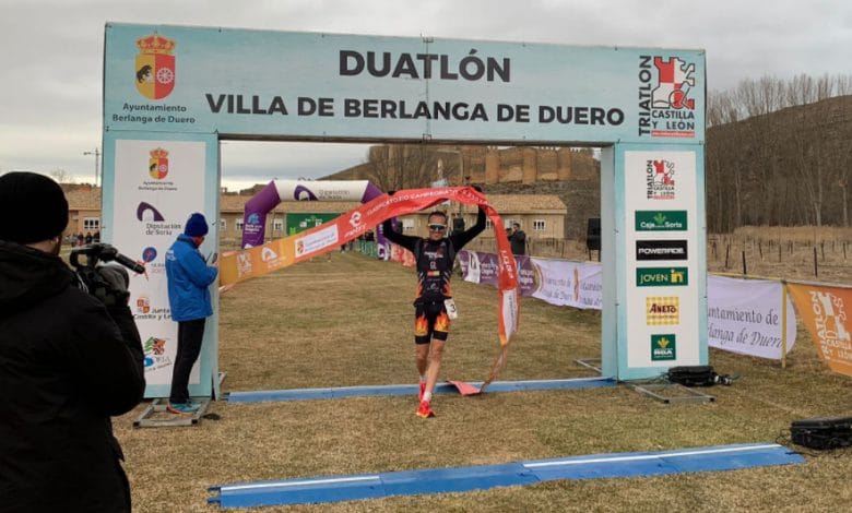 Marta Romance e Iván Gil ganan el Duatlón de Berlanga de Duero