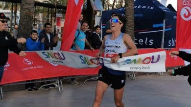 Gurutze Frades arrasa en la media maratón de Salou