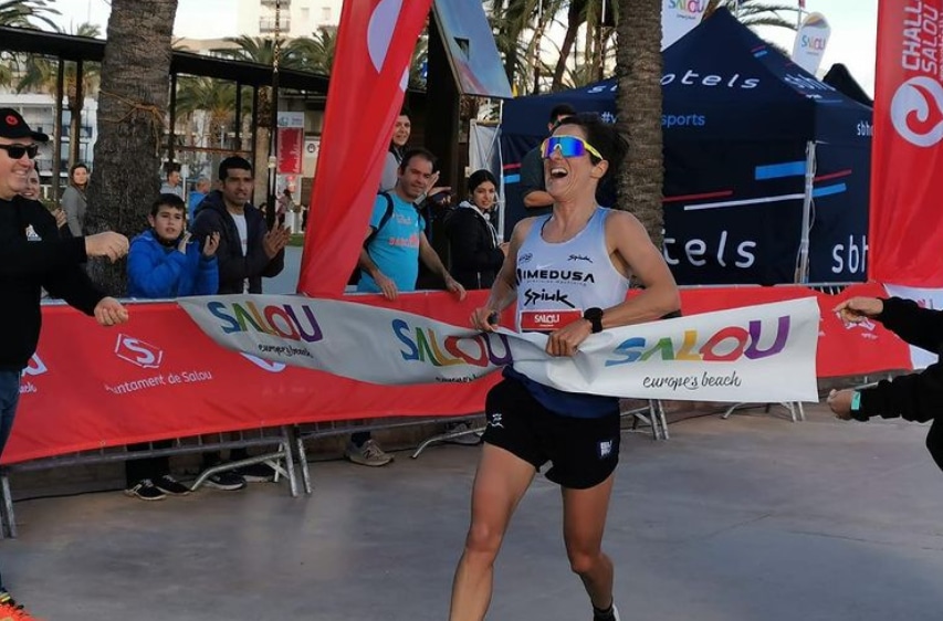 Gurutze Frades arrasa en la media maratón de Salou