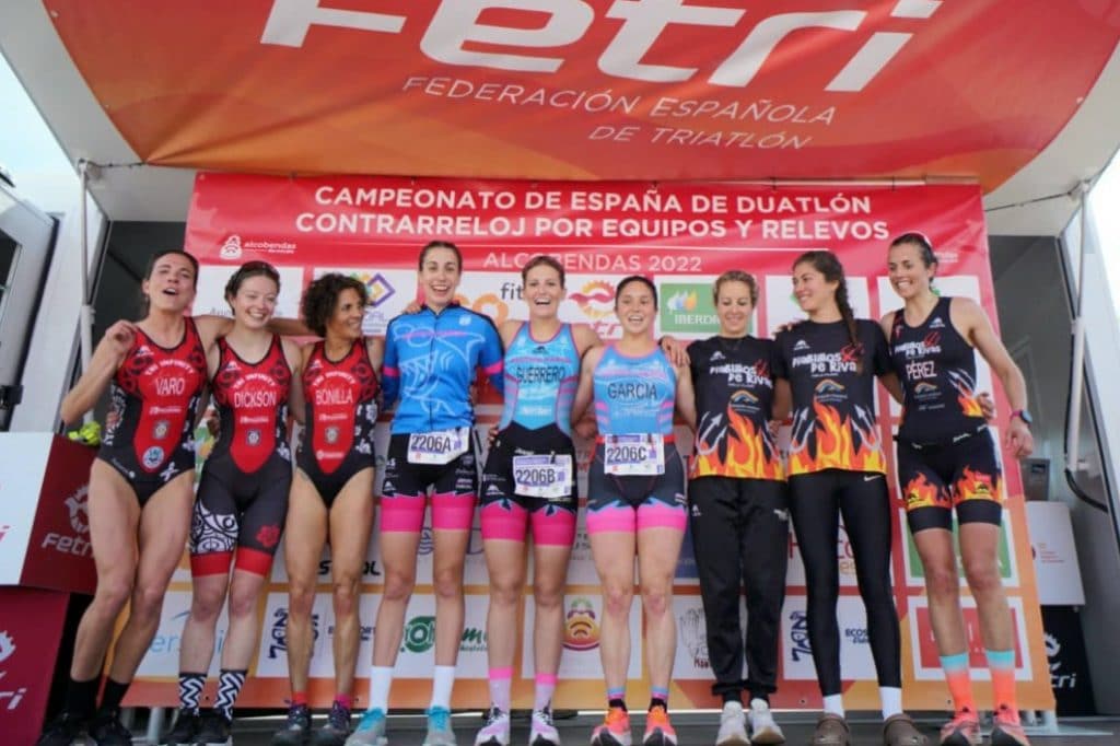 Nautico de Narón y Isbilya Sloppy Joe's Campeones de España de Duatlón por relevos