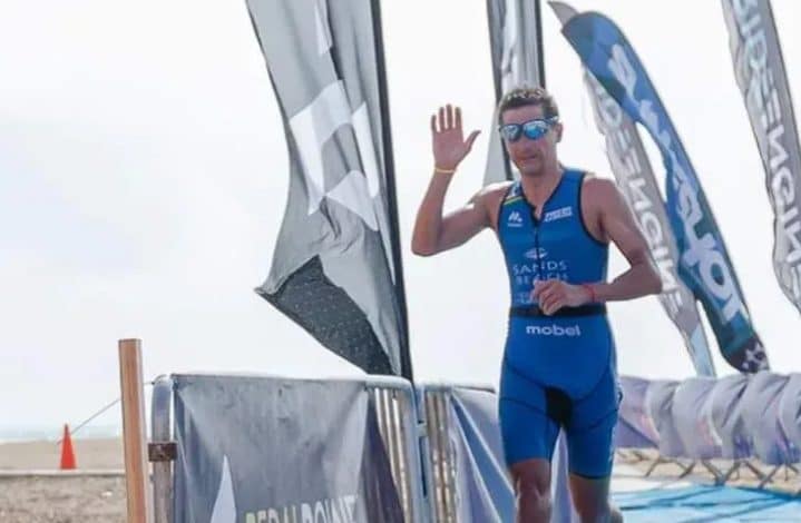 Iván Raña wins a triathlon again